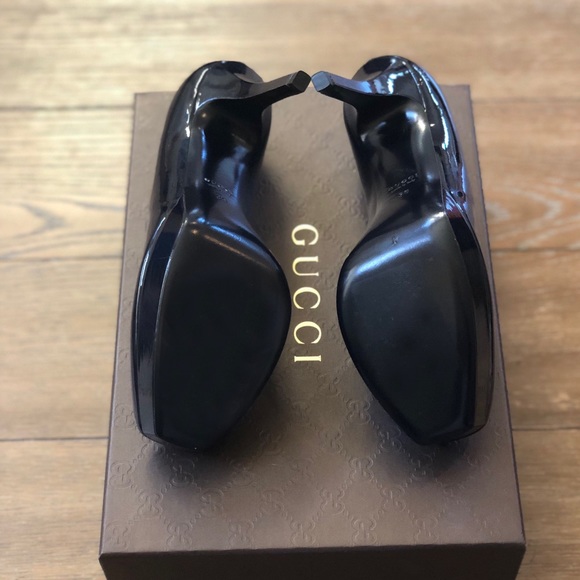 ⛔️SOLD⛔️Gucci Vernice Crystal Marine High Heel - Picture 6 of 8